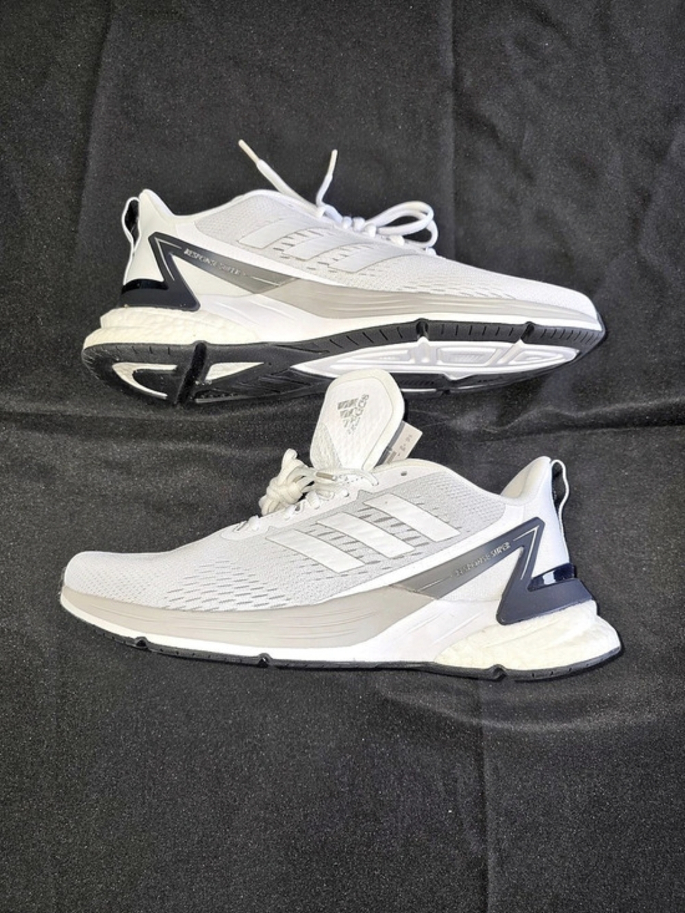 adidas Response Super Men's White & Black Athletic Shoes US 9.5